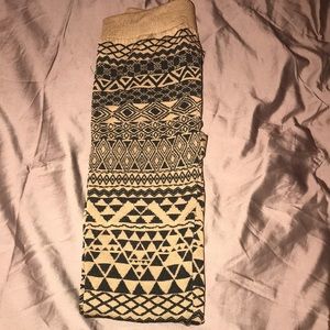 Rue 21 Aztec Leggings